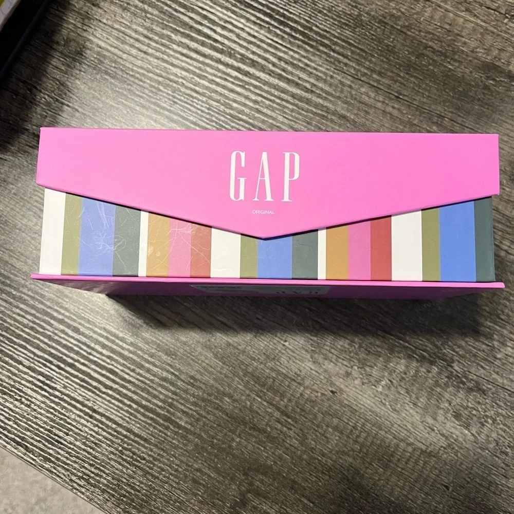 GAP Women’s Boot Socks Trio - Pink, Tan, White Box Set of 3 NWT